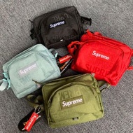 Supreme 斜揹單肩小包