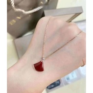 Domestic Ready Stock Bvlgari Bvlgari Lady Diva Series Carnelian Small Fan Necklace Clavicle Chain