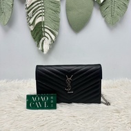 YSL 黑銀V紋荔枝皮WOC 鏈條包