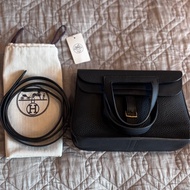 Hermes黑色Mini Halzan