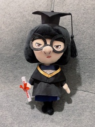 ☪️正版預訂 加急加錢 看圖下單‼️ 迪士尼超人特攻隊伊夫人畢業公仔 衣夫人畢業公仔 e夫人畢業公仔 Incredibles Edna Mode Doll Marie "E" Mode graduat