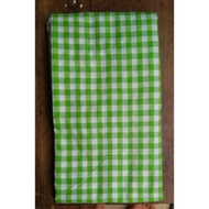 Tikar kain piknik motif kotak kotak /preewed/potograph