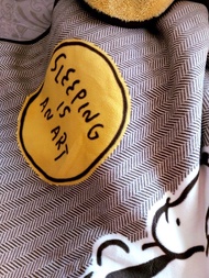 Uniqlo *Wearable Peanuts Fleece Blanket*/PEANUTS Holiday 搖粒絨雙面多用途披肩毛毯。👍大家開心，十月有禮，購，送你精彩添神話貼子 1 set！