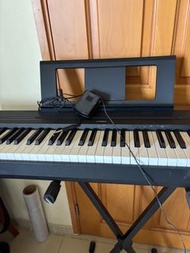 Yamaha digital piano p45 with x stand and pedal