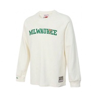 เสื้อซ่อมแซมแขนยาวลายคอกลม Milwaukee Bucks 2024 Lifestyle Mitchell & Ness FC8161-MBUCREA