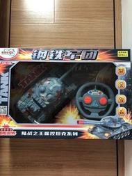全新男童遙控坦克車玩具boys toys tank with Remote control
