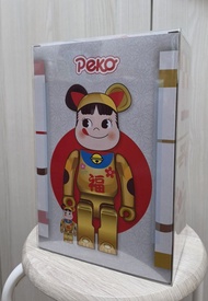 Medicom Toy  不二家 (Fujiya) 聯名 BE@RBRICK 招財貓牛奶妹 (Maneki Neko Peko-chan)金色電鍍 招財貓100% & 400%