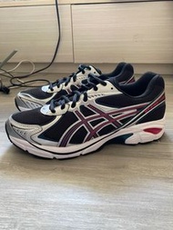 US9 ASICS GT2160