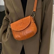 Bernie Leather Slingbag Leather Hawa Havana