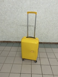 4 wheels hand carry  size American tourister luggage 手提美旅硬殼行李篋行李箱旅行喼行李篋（上水交收) 新淨正常使用 Trade at sheung
