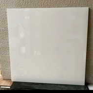 granit lantai 60x60 putih polos textur glosy by mulia