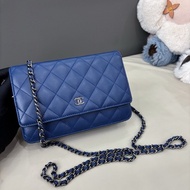 Chanel 香奈兒藍色羊皮woc鏈條包