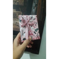 Small Gift Box 7x10x3Cm Ribbon Motif Cover