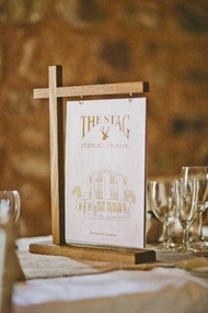 stand menu/menu standing/wooden display stand/pajangan menu kayu