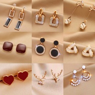 S925 Sterling Silver Stud Earrings Women's 2022 New Trendy Korean Fancy Pearl Gold Ear Bone Stud Cold Square Earrings