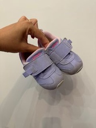 不議價 購自日本 ASICS 紫色運動鞋 （UK7, 14.5cm)