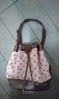 99% new LV Cherry monogram mini noe bag 水桶袋