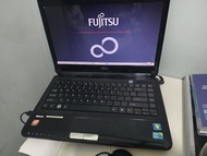 Fujitsu notebook LH530 i3 CPU