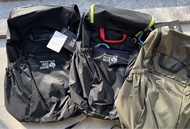 外國預訂 3色選 mountain hardwear 户外機能 防水 可摺疊款 lightweight pack 15升背包
