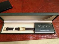 正品 【GUCCI】 2300L 經典咖啡錶帶金色女錶 吳淡如也有收藏