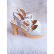 9p high heels.Elastic back