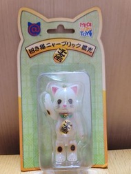 Bearbrick 100% 夜光招財貓 ny@brick Be@rbrick
