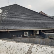 terpasang baja ringan genteng beton