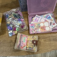 《光之美少女》（PreCure）舊世代機台遊戲卡、收集簿、貼紙以及多款愛心形狀「咕卡」裝飾愛心磚