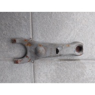 Honda EG EK Dseries D15B D16A ZC sohc 1.5 1.6 manual clutch fork EG4 EG8 EK2 EK3 EJ6 EJ7