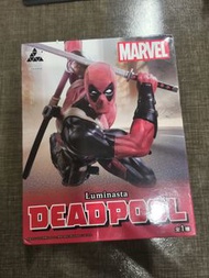 Marvel Luminasta Deadpool Figure