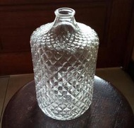 折射超精美早期氣泡老玻璃瓶蒸餾水瓶 可養孔雀魚 花瓶 鐵茶壺儲水首選