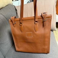 Hermes 公事包。 （絕版品） （7人追蹤）