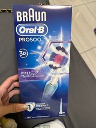 歐樂B pro500 3D電動牙刷