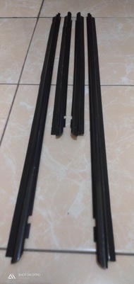 weather strip pelipit kaca luar Datsun go plus/panca
