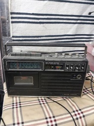 古董手提式收音機接收清晰