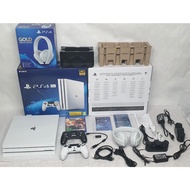 SONY PS4 PLAYSTATION 4 PRO 1TB CONSOLE CUH-7216B GLACIER WHITE 2 CONTROLLER USW