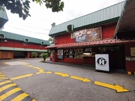 哈利娜酒店 (Halina Drive-Inn Hotel)