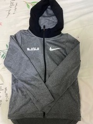 Nike LBJ 連帽外套