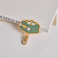 嗚比的朋友綠豆糕旋轉手機掛片/夾片