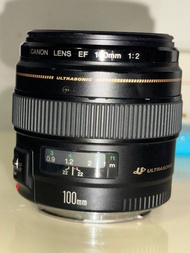 Canon EF 100mm F2 USM