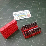 Set of 32 6.3 hex shank screws