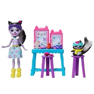 Enchantimals Stinkin’ Cute Vanity Playset with Sage Skunk Small Doll (6-in) and Caper Animal Friend 
