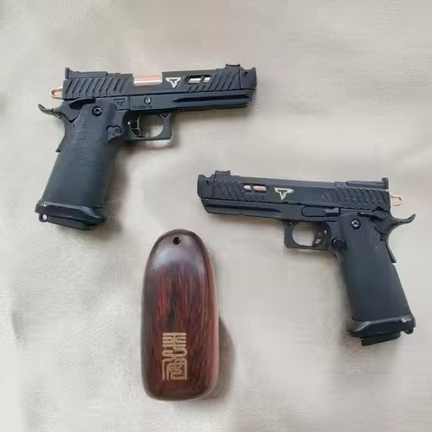 1: 3 Alloy Empire G34 TTI Pistol Model Assemble Disassemble Throw Shell Mini Gun Keychain for Adult 