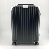 【二手】RIMOWA 混合材質登機箱，聚碳酸酯/鋁合金材質，883.53.62.4，黑色 x 銀色