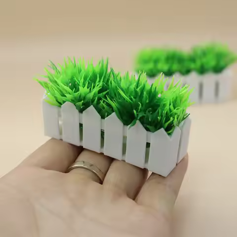 1/12 Scale Dollhouse Miniature Simulation Grass Green Plant With Fence Model For Garden Yard Scene D