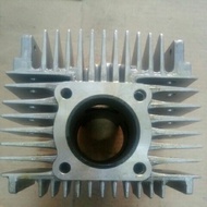 Kawasaki K1 cyclinder block. 100% ori.