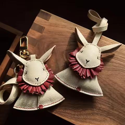 Designer original zodiac rabbit leather car key bag pendant handmade personalized trendy girl gift