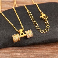 Nidin 全新時尚瑜珈啞鈴形運動風格吊墜項鍊 男女款方晶鋯石鏈條珠寶配件