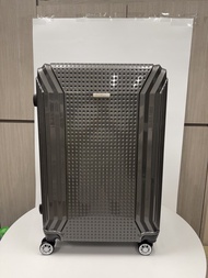 [NEW/ 全新］Pierre Cardin Paris Metallic Grey Hard Shell Spinner Suitcase (29 inch) / Pierre Cardin Par
