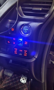 原裝位QC＋PD 快充連電壓顯示  純白光 黃金光 led 大燈 霧燈 alphard vellfire noah voxy Estima previa porte spade prius rav4 